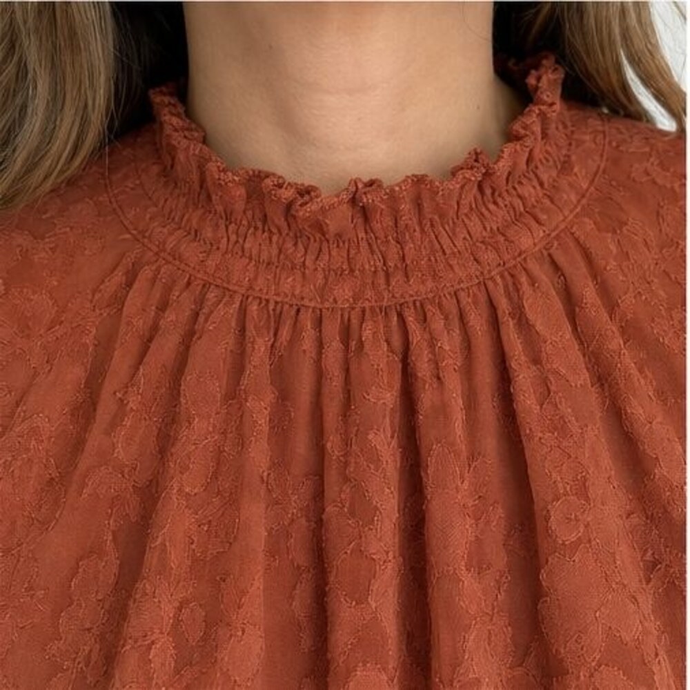 Sand Peplum Top - Picture 4 of 6